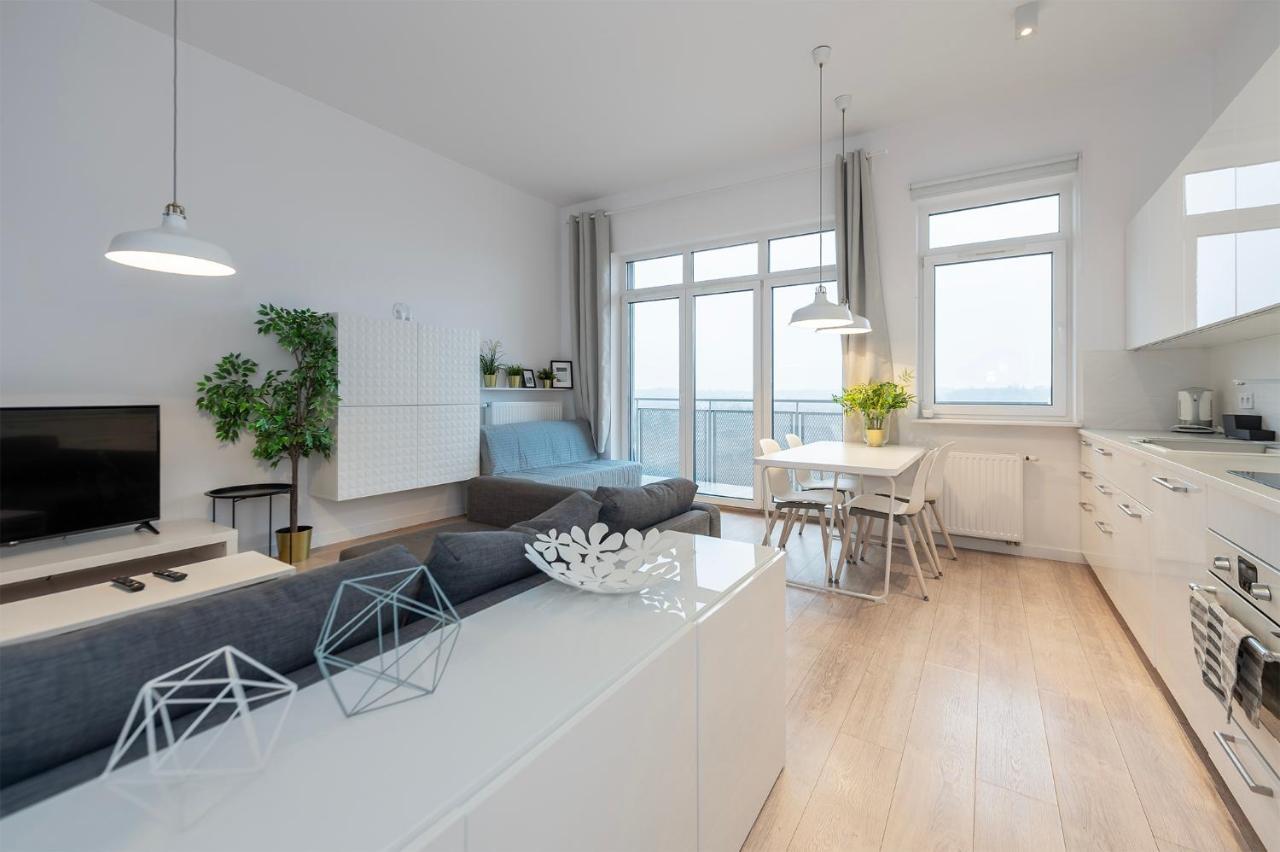 Penthouse With A View Of Lodz & Free Parking Apartamento Exterior foto
