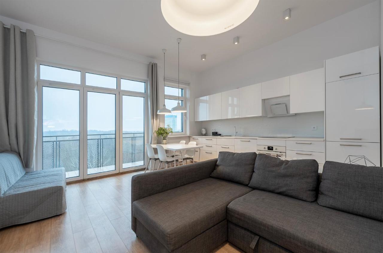 Penthouse With A View Of Lodz & Free Parking Apartamento Exterior foto